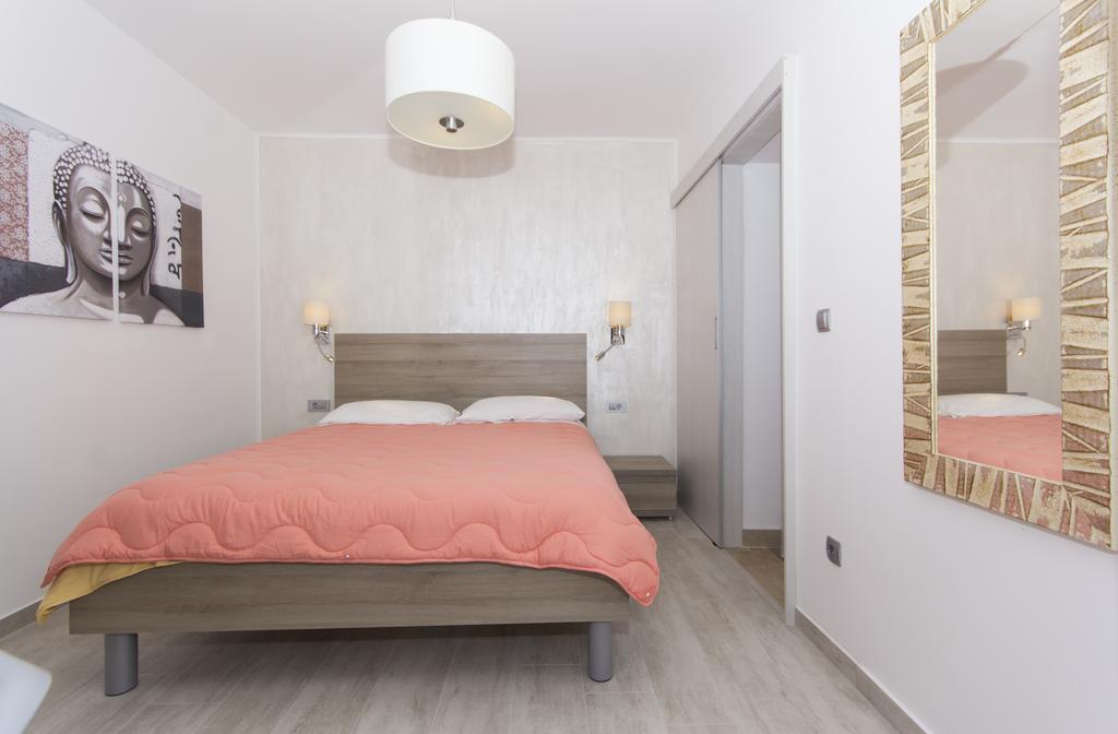 Alison Apartments 普莱曼图拉 外观 照片